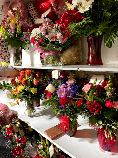 Florist «Rose Garden Florist - Modesto, CA», reviews and photos, 2100 Standiford Ave, Modesto, CA 95350, USA