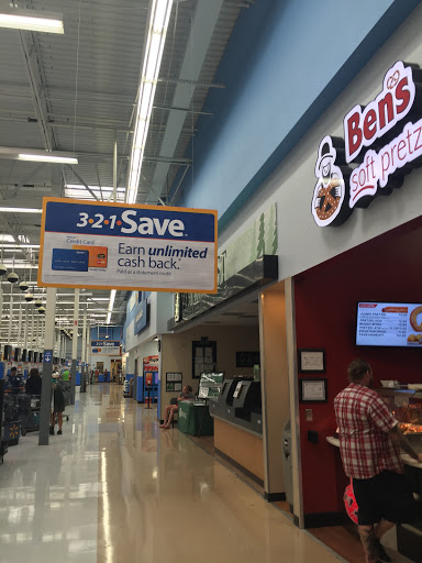 Department Store «Walmart Supercenter», reviews and photos, 400 Northfield Dr, Brownsburg, IN 46112, USA