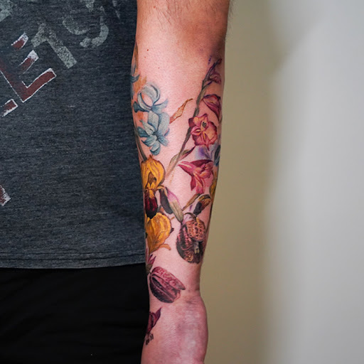 Explore dog and cat tattoo ideas, creative tattoo ideas in Philadelphia, available at Central Tattoo Studio