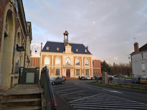 Mairie de Châtillon-Coligny à Châtillon-Coligny