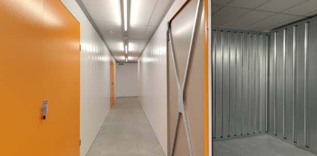 Lok'nStore Self Storage Bristol - Moving company