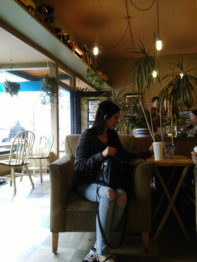 Coffee Shop «Seaside Coffee Roasters», reviews and photos, 5 N Holladay Dr, Seaside, OR 97138, USA