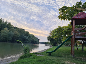 Szabad Strand