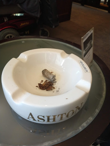 Cigar Shop «W. Curtis Draper Tobacconist», reviews and photos, 699 15th St NW, Washington, DC 20005, USA