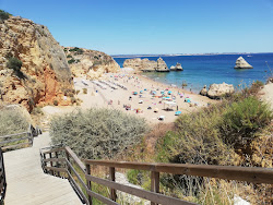 Praia de Dona Ana'in fotoğrafı ve yerleşim