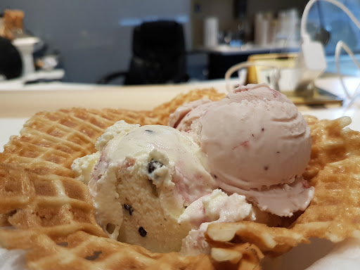 Ice Cream Shop «Haagen-Dazs Ice Cream Shop», reviews and photos, 6505 W Park Blvd #322, Plano, TX 75093, USA