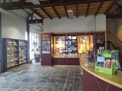 Office de Tourisme de la Châtaigneraie Cantalienne - Point d'informations de Montsalvy à Montsalvy