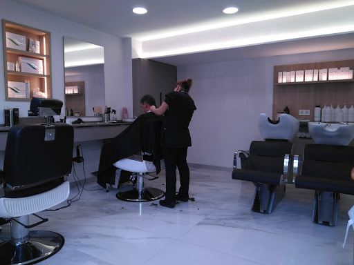 Información y opiniones sobre Peluqueros Estilistas Gaspar de Hernani