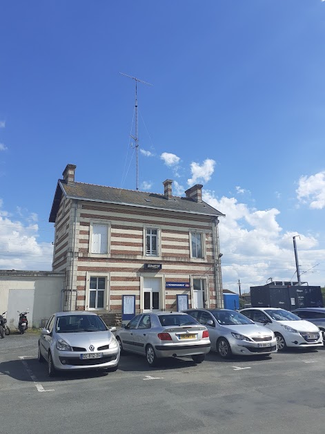 SNCF (Gare Sécurité) à L'Herbergement (Vendée 85)