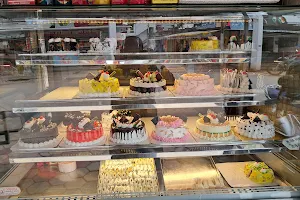 Lazeez Bakery Sausar image