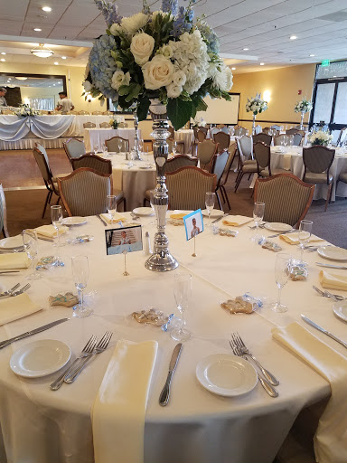 Country Club «Yorba Linda Country Club», reviews and photos, 19400 Mountain View Ave, Yorba Linda, CA 92886, USA