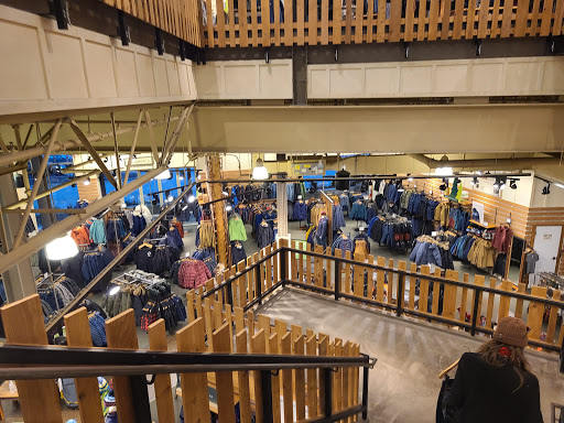 Clothing Store «L.L. Bean», reviews and photos, 4999 Old Orchard Shopping Center, Skokie, IL 60077, USA