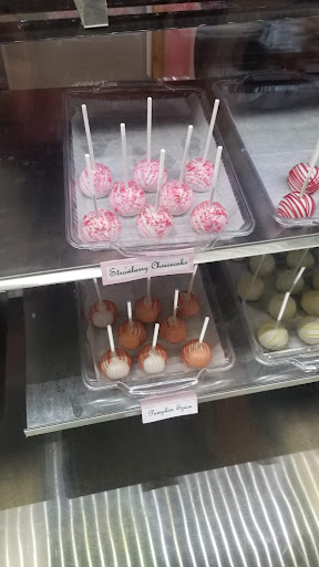 Dessert Shop «Sugared Petal Cake Shoppe», reviews and photos, 22091 West Rd, Woodhaven, MI 48183, USA