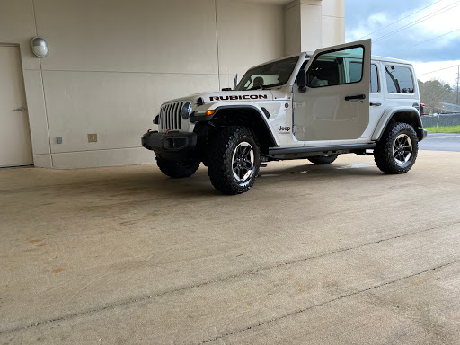 Dodge Dealer «Locklear Chrysler Jeep Dodge RAM, LLC», reviews and photos, 550 Skyland Blvd E, Tuscaloosa, AL 35405, USA