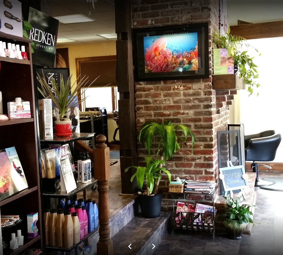 Denise's Salon & Spa 18076