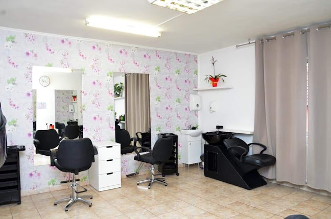 LuxAndra Beauty Salon