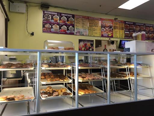 Donut Shop «Freshh Donuts», reviews and photos, 2545 Chino Hills Pkwy, Chino Hills, CA 91709, USA