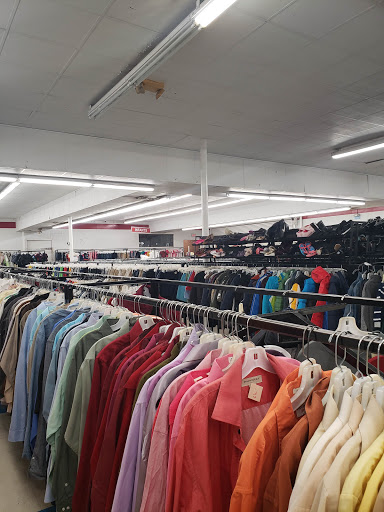 Thrift Store «Park Avenue Thrift», reviews and photos, 1021 Jesse Jewell Pkwy, Gainesville, GA 30501, USA