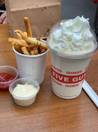 Frite du Restaurant de hamburgers Five Guys La Défense à Puteaux - n°3