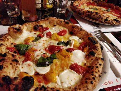 Vico Sarchiapone, Pub Pizzeria Varcaturo, Napoli Food Tour, locale SKY, American Bar, Sala Biliardo in Giugliano in Campania, Città Metropolitana di Napoli