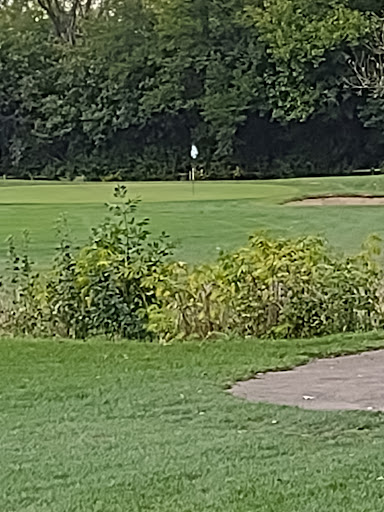 Golf Course «Twin Lakes Golf Course», reviews and photos, 400 W 59th St, Westmont, IL 60559, USA