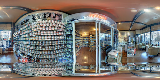 Tobacco Shop «Halsted Smoke Shop», reviews and photos, 3448 N Halsted St, Chicago, IL 60657, USA