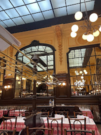 Atmosphère du Restaurant français Bouillon Chartier Grands Boulevards à Paris - n°1