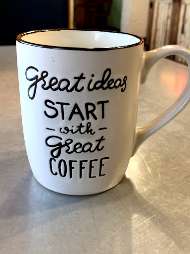 Barbecue Restaurant «Cole Mountain Feed Store», reviews and photos, 1407 S Goliad St, Rockwall, TX 75087, USA