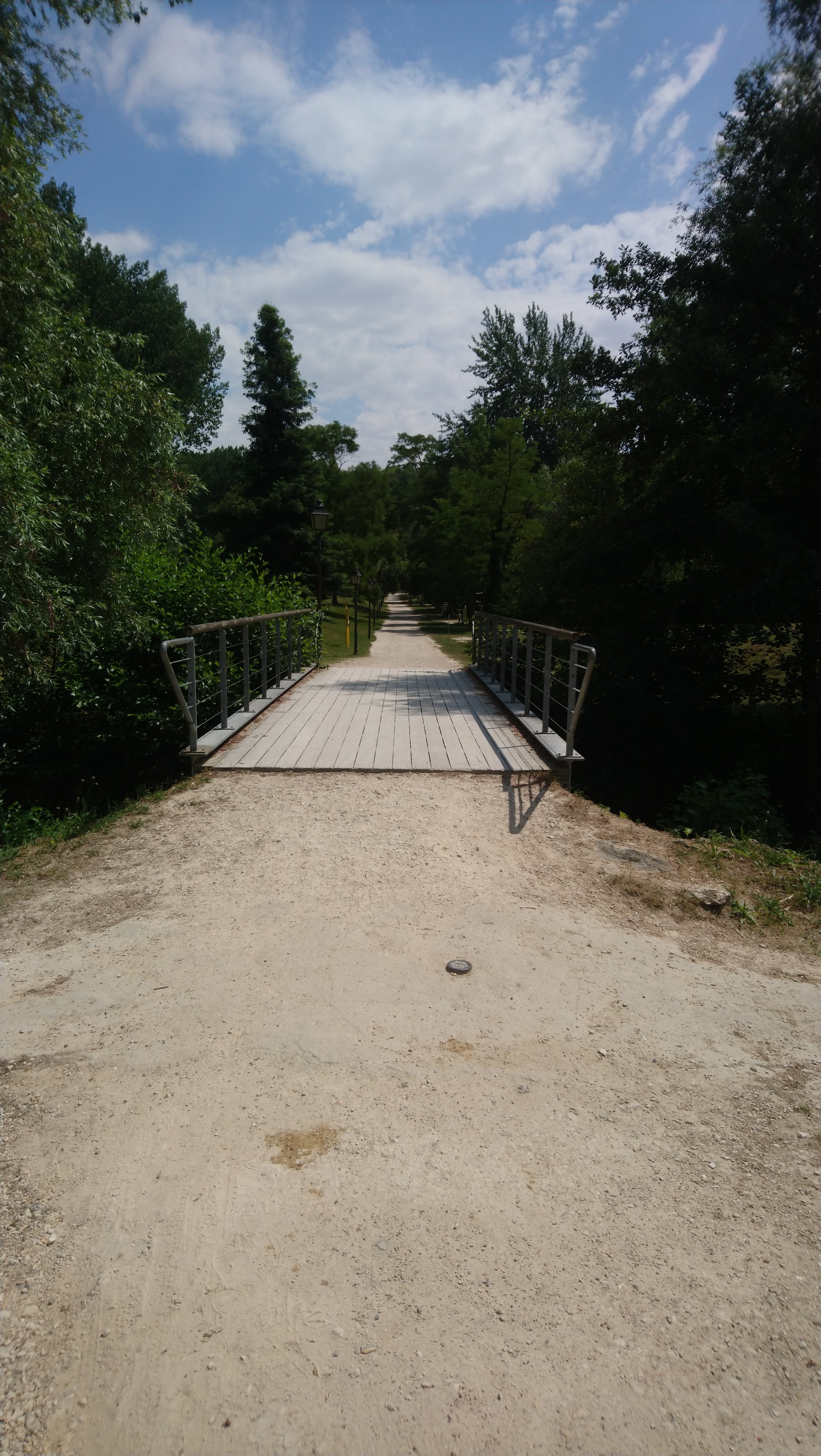 Photo n° 36 de l'avis de Lucien.e fait le 08/07/2019 à 10:52