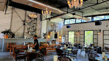 Lé Vantage Café Bar - 195/A, Rd Number 13, Jubilee Hills, Hyderabad, Telangana 500033, India