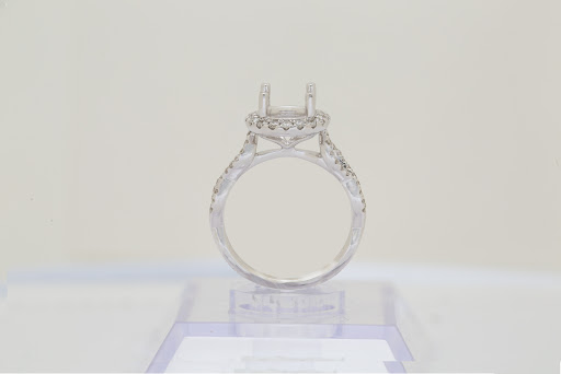 Jewelry Store «Select Jewelers, LLC», reviews and photos, 2221 S Voss Rd, Houston, TX 77057, USA