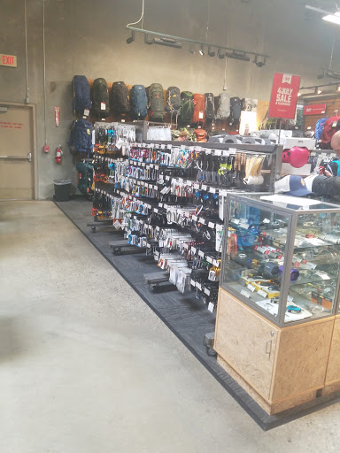 REI image