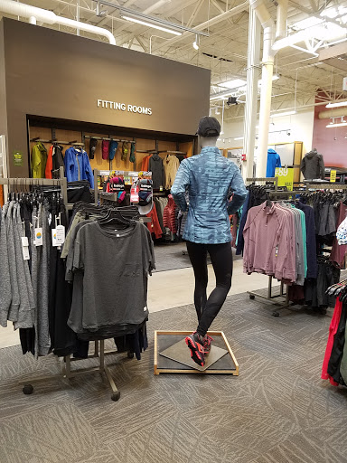 Camping Store «REI», reviews and photos, 8490 Castleton Corner Dr, Indianapolis, IN 46250, USA