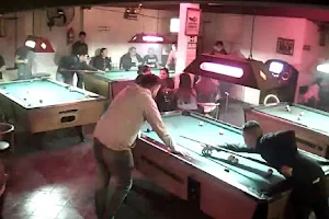 Pub Retro Bar Pool image