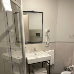 Photo n°8 de l'avis de Rastislav.e fait le 21/07/2023 à 21:26 sur le  The Cross hotel à Rome