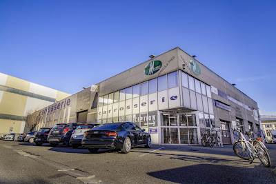 Automobilité Carrosserie Giraud à Grenoble