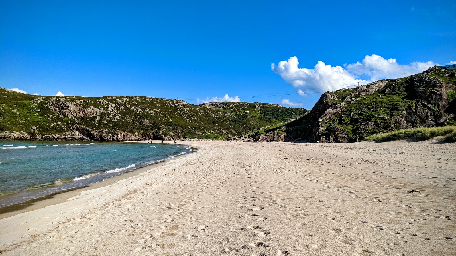 Fotografija Ceannabeinne Beach z svetel pesek površino