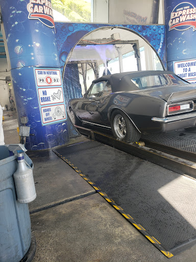 Car Wash «Drive Thru Express Car Wash», reviews and photos, 590 N Magnolia Ave, Anaheim, CA 92801, USA