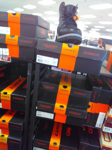 Shoe Store «Famous Footwear», reviews and photos, 26486 Ford Rd, Dearborn Heights, MI 48127, USA