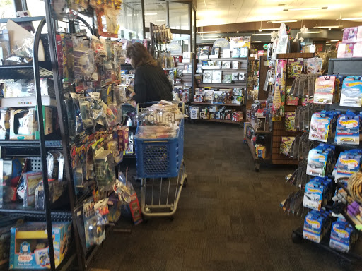 Book Store «Bookmans Phoenix Entertainment Exchange», reviews and photos, 8034 N 19th Ave, Phoenix, AZ 85021, USA