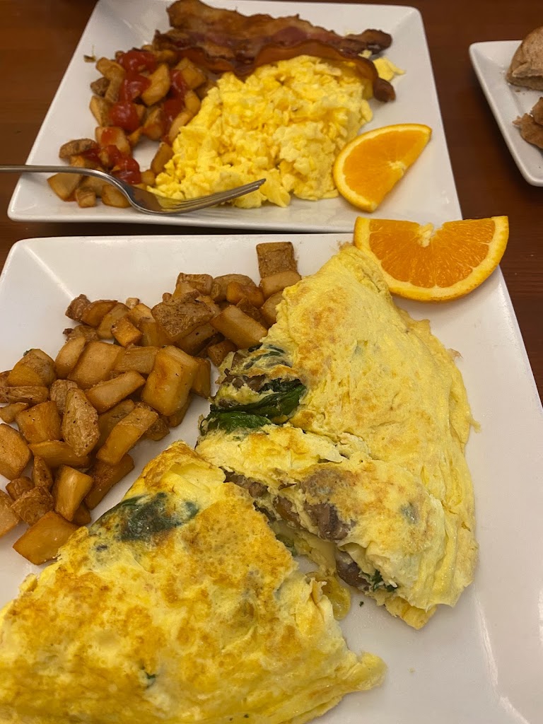 Kem's Restaurant and Bar 22602