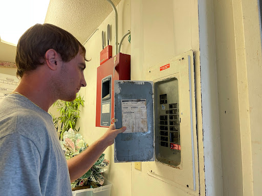 Electrician «David Gray Electrical Services», reviews and photos, 6491 Powers Ave #4, Jacksonville, FL 32217, USA