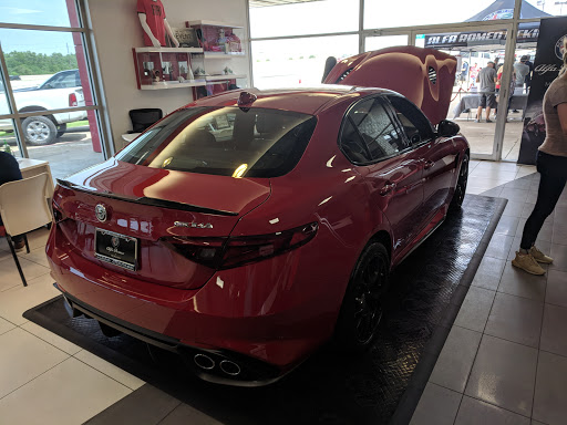 Car Dealer «Alfa Romeo FIAT of McKinney», reviews and photos, 800 N Central Expy, McKinney, TX 75070, USA