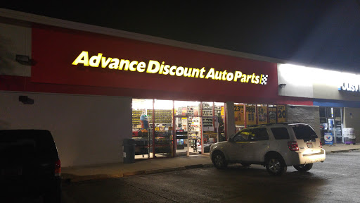 Auto Parts Store «Advance Auto Parts», reviews and photos, 13015 Seminole Blvd, Largo, FL 33778, USA