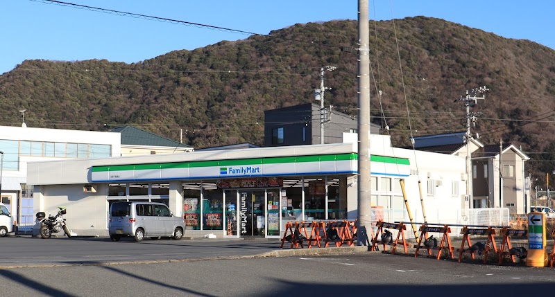 ファミリーマート 沼津下香貫店