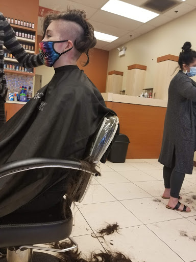 Hair Salon «Hair Cuttery», reviews and photos, 1752 Douglas Rd, Oswego, IL 60543, USA