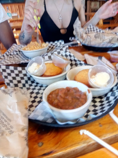 Barbecue Restaurant «Warthog Barbeque Pit», reviews and photos, 4921 20th St E, Fife, WA 98424, USA