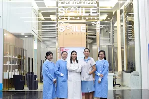 Smile Signature Dental Clinic Siam Square image