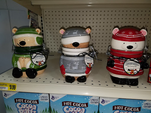 Grocery Store «Newton IGA», reviews and photos, 1108 S Van Buren St, Newton, IL 62448, USA