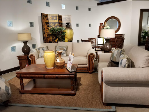 Furniture Store «Rooms To Go Furniture Store - Port Richey», reviews and photos, 9500 Scenic Dr, Port Richey, FL 34668, USA